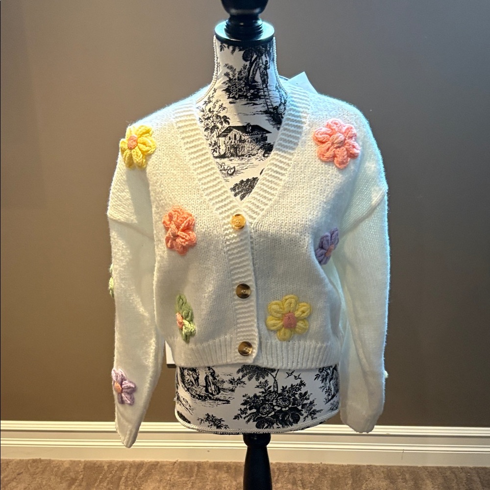 Dreamers White V-Neck Floral Appliqué Cardigan